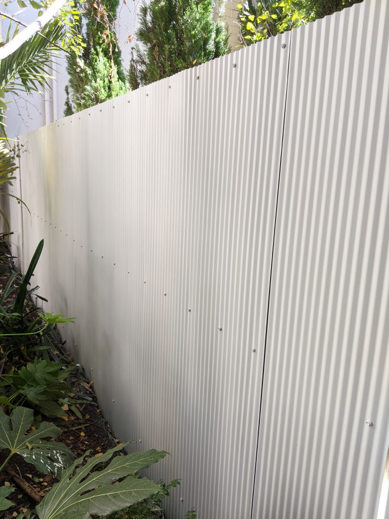 Side fence repair Melbourne.